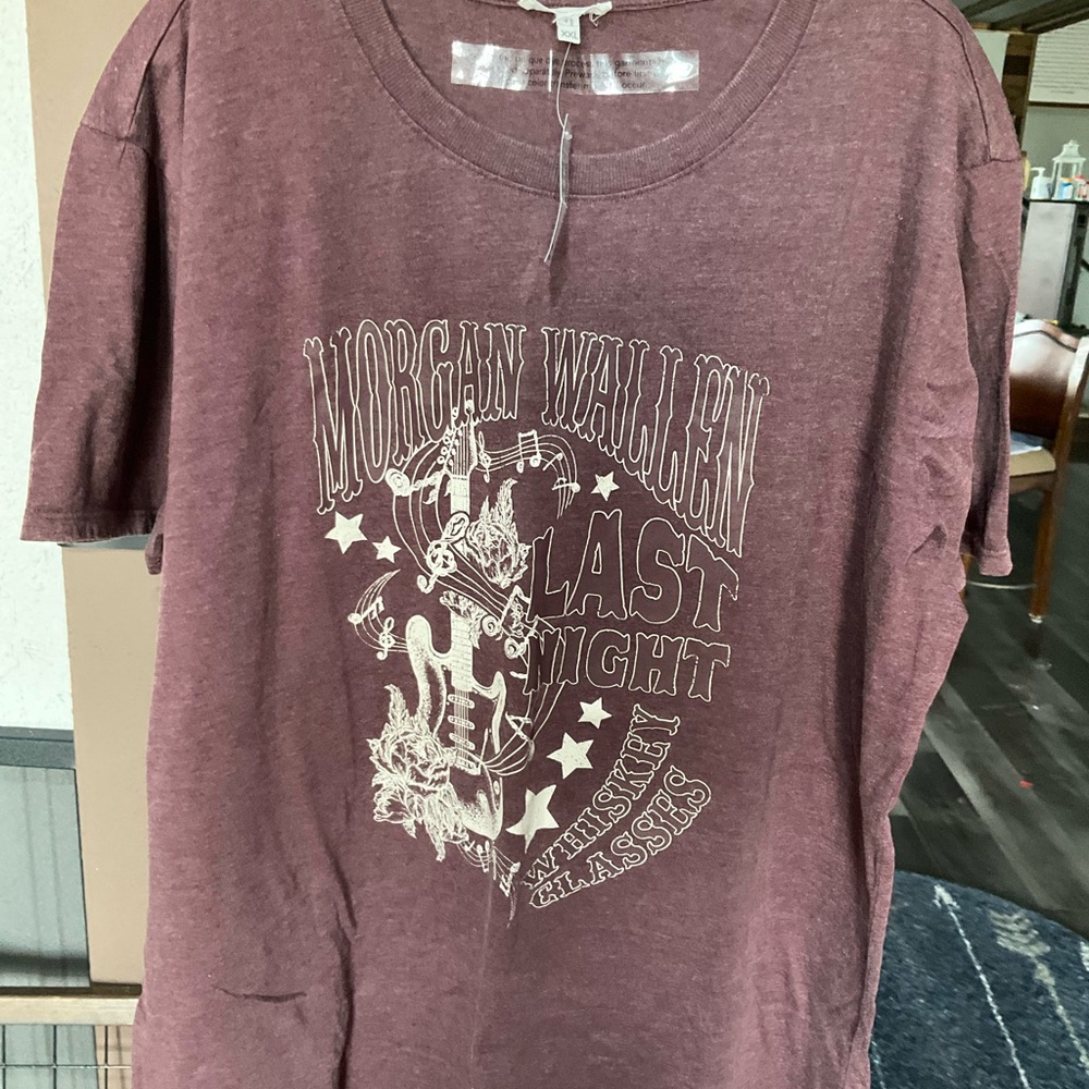 Maurices Maroon Graphic Short Sleeve Tee